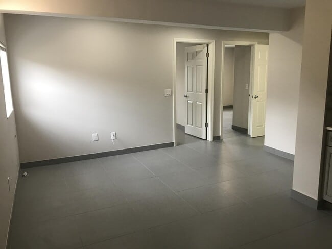 142 SW 8th Ave Unit D