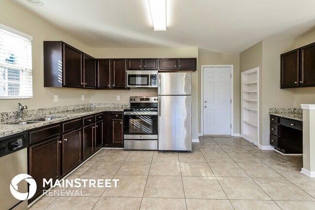 Photo - 352 Kendall Dr