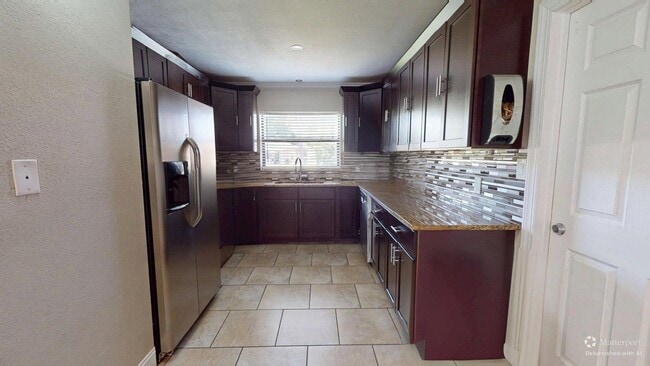 Photo - 1417 27th St W