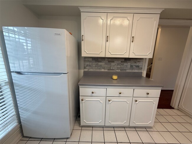 Photo - 2039 Winrock Blvd Unit 158