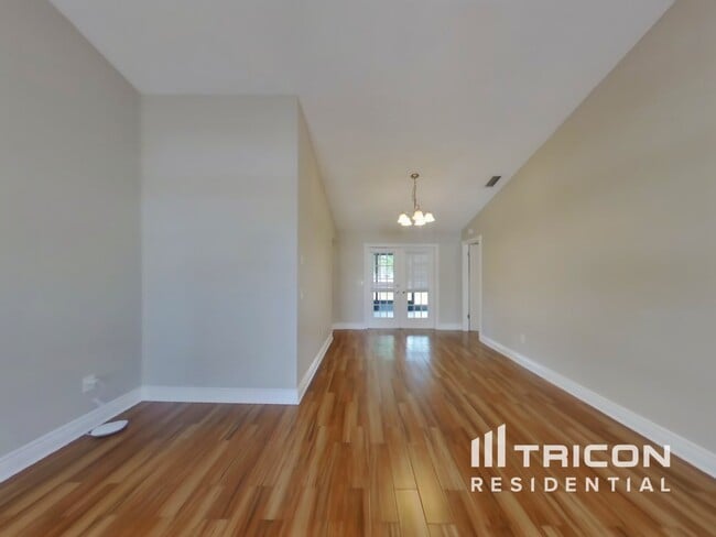 Photo - 8201 Golden Bear Loop