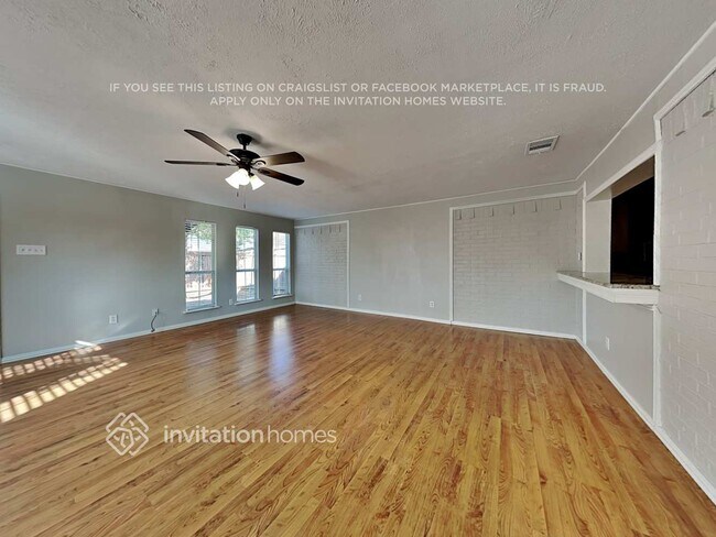 Photo - 1301 Clearview Dr