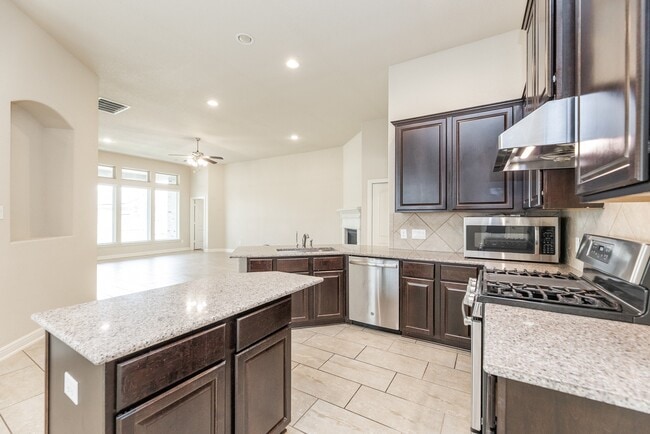 Photo - 23818 Hawthorn Dale Ct