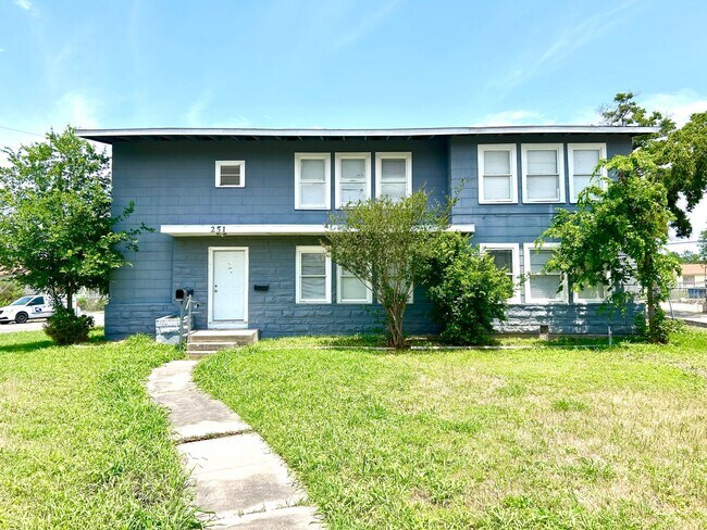 Photo - 251 Senisa Dr Unit 2