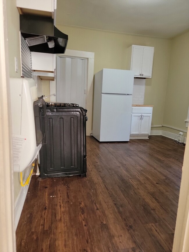 Photo - 101 N 11th Ave