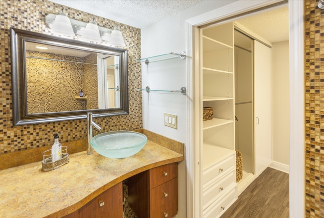 Photo - The Eusonian