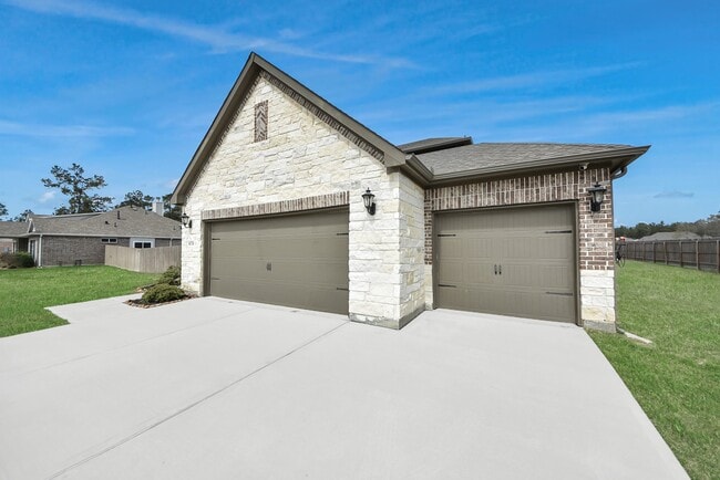 Photo - 16735 Rockwall St