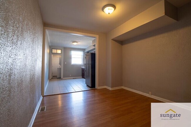 Photo - 1210 Sargeant St