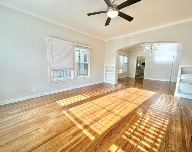 Photo - 350 N Ogden Dr