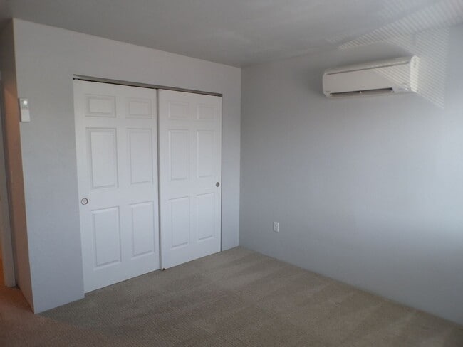 Photo - 610 N Main St
