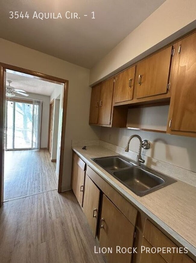 Photo - 3544 Aquila Cir Unidad 1