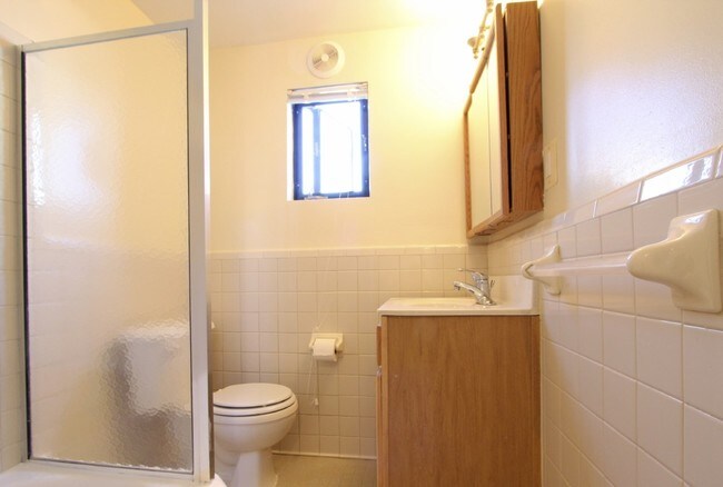 Photo - Montgomery Arms