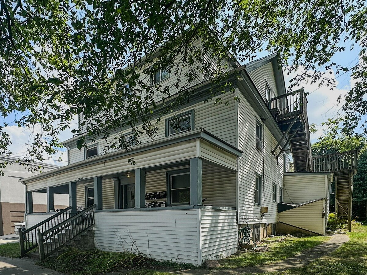 Photo - 334 Beakes St Unidad #5 Rental