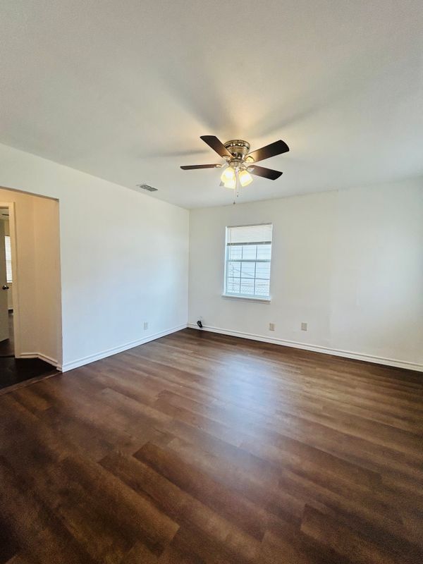 Photo - 1110 W Fay St