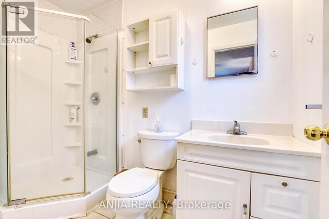 Photo - 37 Allangrove Crescent