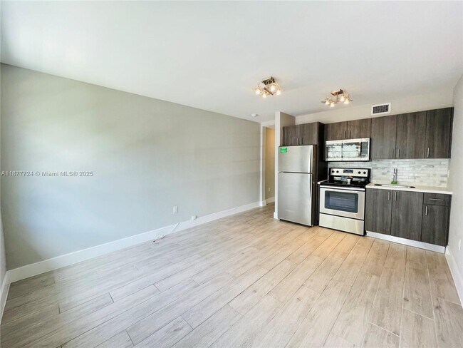 Photo - 1100 10th St Unit 06