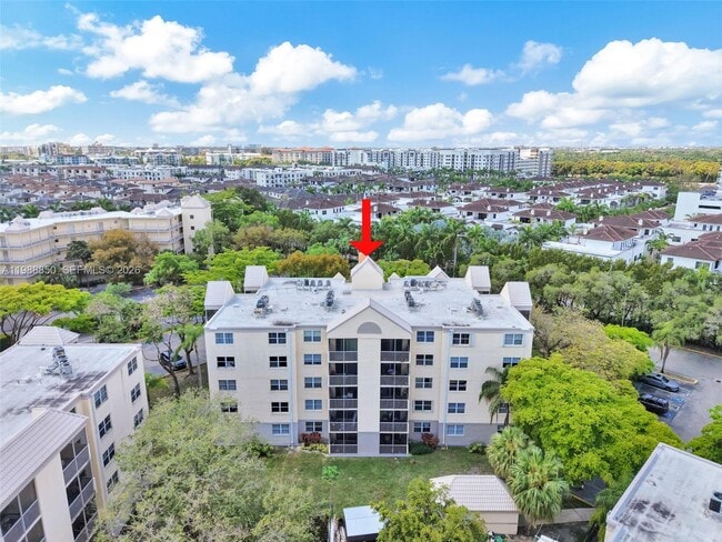 Building Photo - 8343 Lake Dr Unit 303