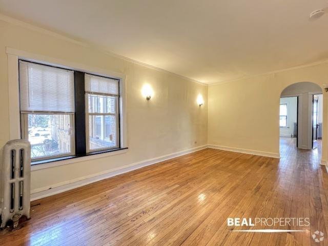 Building Photo - 2 bedroom in CHICAGO IL 60625 Unit W1 Rental