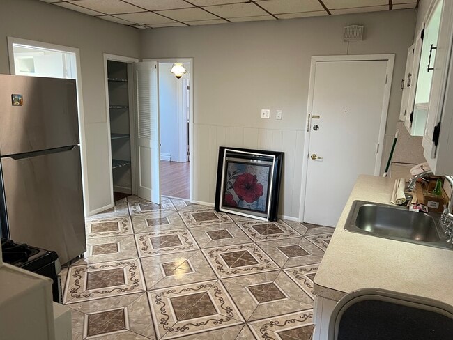 Photo - 13 Clover St