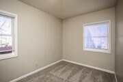 2BR, 1BA - 660 SF