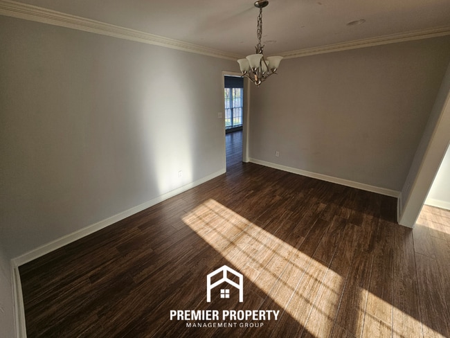 Photo - Executive 4BR Estate in Dogwood Trails | Houston High Schools & Designer Finishes