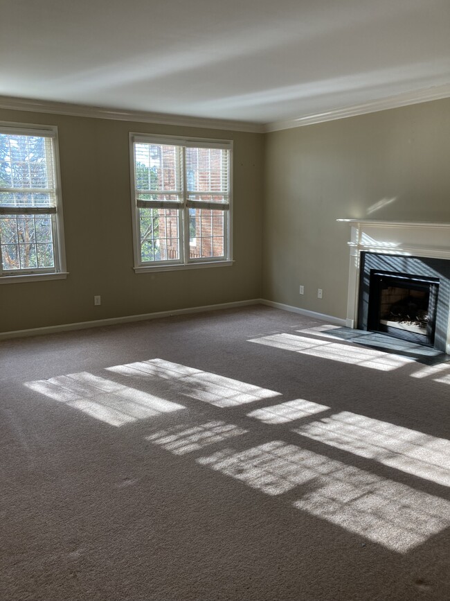 Sala de estar - 2350 Montevallo Rd Unidad 1509