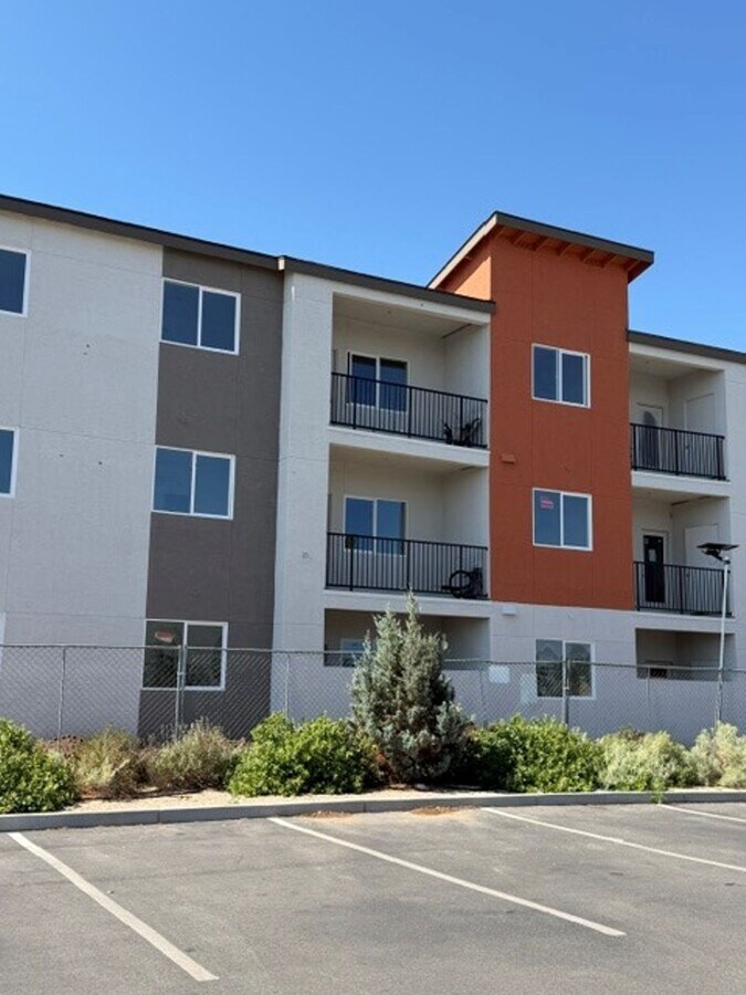 Photo - Arrowleaf Apartments