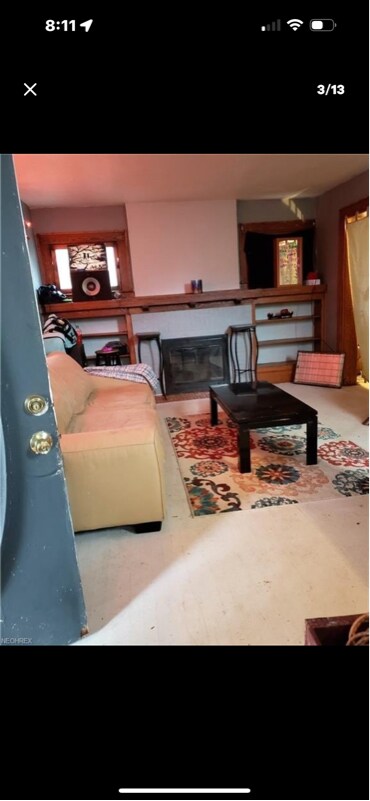 Photo - 685 Garry Rd