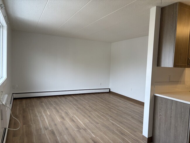 Photo - 2218 Halifax St