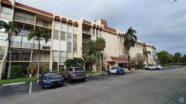 Building Photo - 2101 Atlantic Shores Blvd Unit 415 Rental