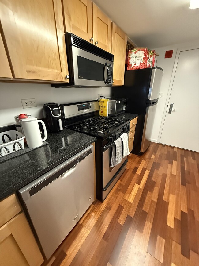 Photo - 700 1st St Unit 2R