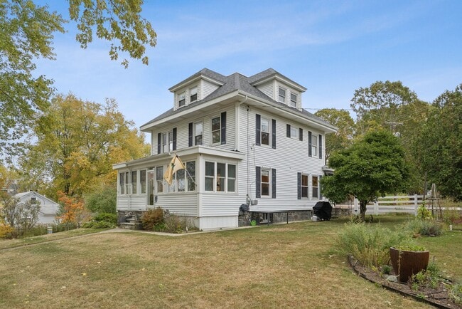 Photo - 38 Ocean House Rd