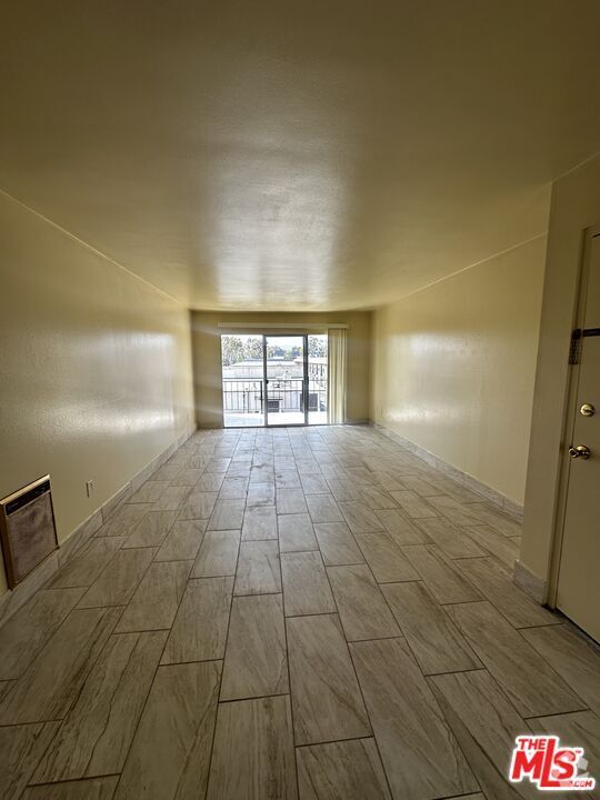 Building Photo - 3422 Maricopa St Unit 217 Rental