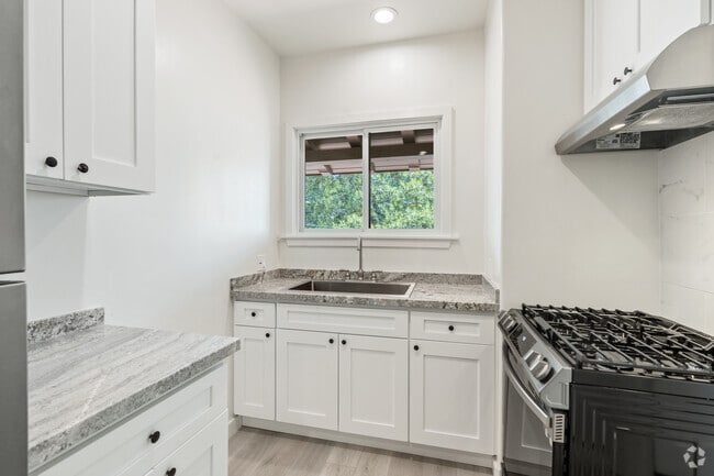 Kitchen - Studio - 500SF - Villa De Buenavista Apartments