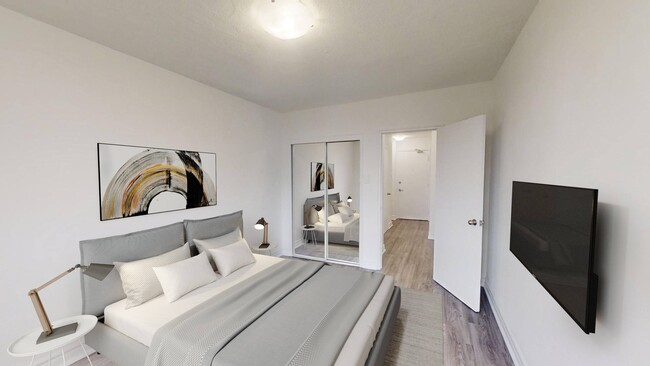 Photo - 166 Carlton Street