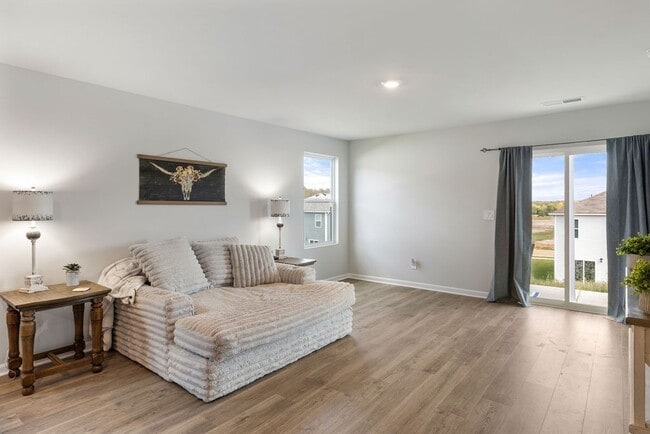 Photo - 1413 Prescott Ln