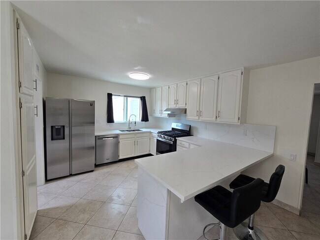 Photo - 6683 Gross Ave