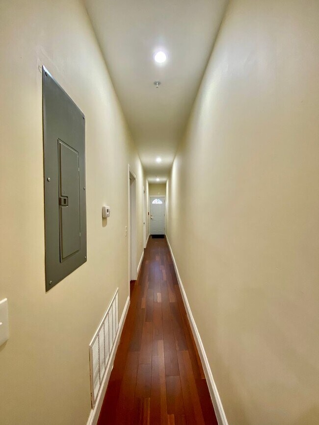 Photo - 2221 N Park Ave Unit 1