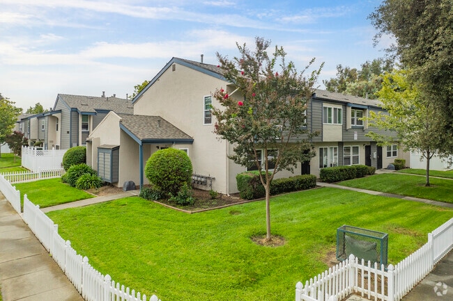Alternate Exterior - Trinity Townhomes