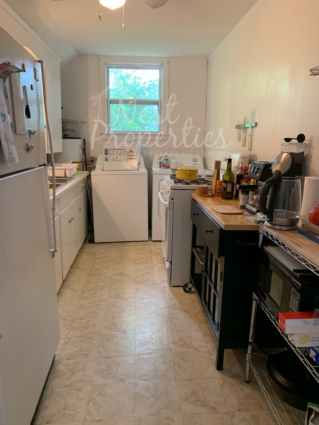 Photo - 302 South Harden Street