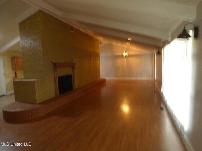 Photo - 1109 Old Brookhaven Rd