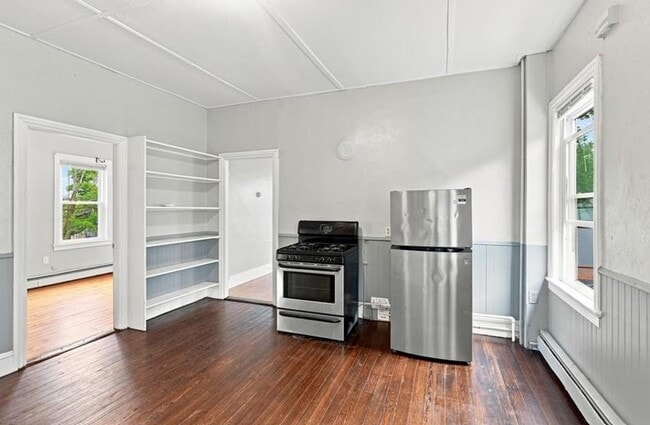 54 Candace St Unit 2