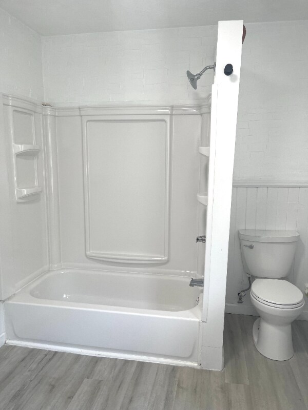 Photo - 462 Main St Unit 2