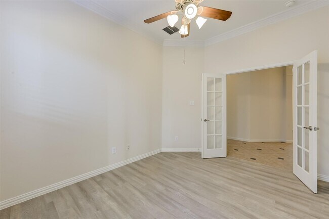13751 Crested Iris Dr