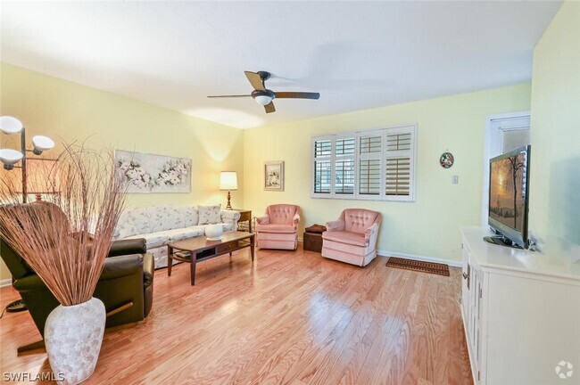 Building Photo - 788 Park Shore Dr Unit C25 Rental