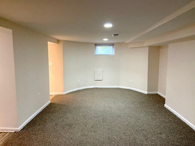 Front Living room - 2224 1st St NW Unit Basement