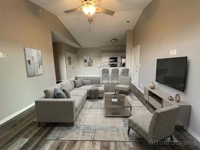 Photo - 3 Bedroom 2 Bath  Apartment With Lake-views of Table Rock Lake from each Room Unidad 339