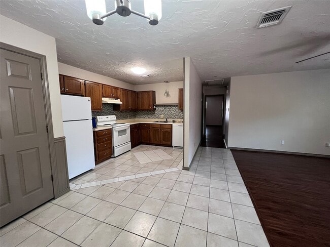 11913 Metmora Ct