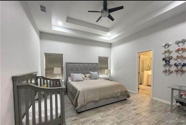 Photo - 7 Bella Vista Ave