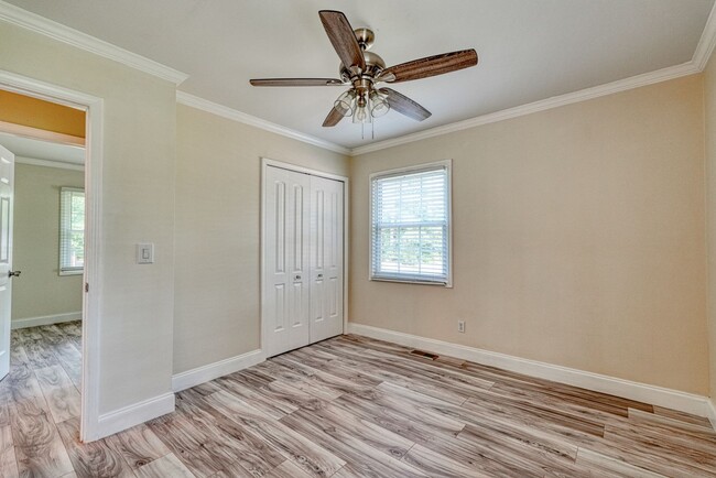 Photo - 311 Pioneer Pl